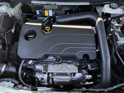 New 2026 Chevrolet Equinox LT w/ Convenience Package II image 23