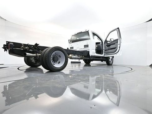 New 2024 Ford F450 XL RWD image 37