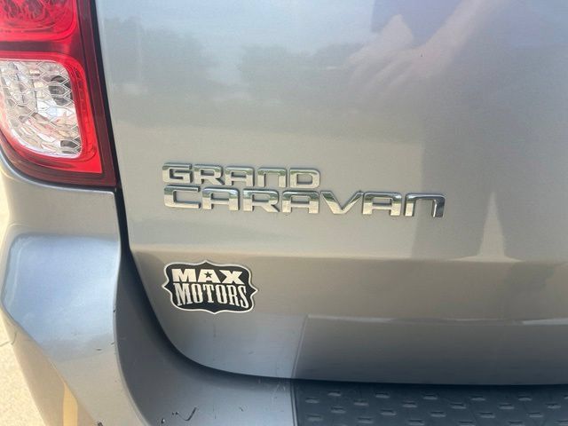 Used 2018 Dodge Grand Caravan SE w/ UConnect Hands-Free Group FWD image 5