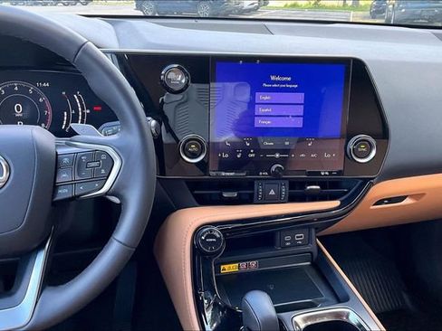 Used 2025 Lexus NX 350 AWD w/ Accessory Package (2T) image 9