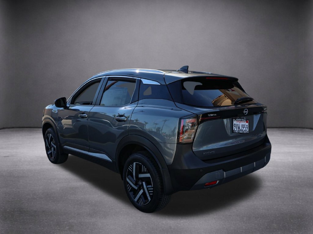 Used 2026 Nissan Kicks SV FWD image 7