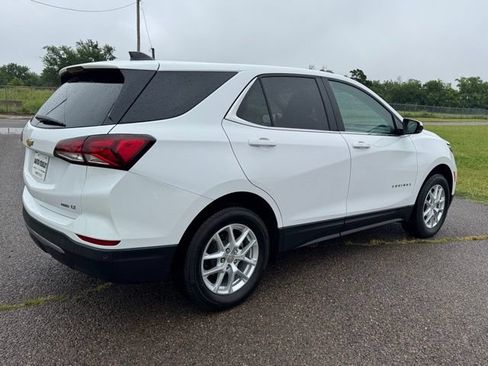 Used 2024 Chevrolet Equinox LT w/ LPO, Floor Liner Package AWD/4WD image 6
