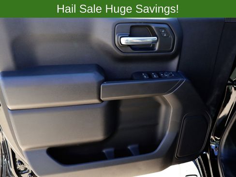 Used 2025 Chevrolet Silverado 1500 Custom Trail Boss AWD/4WD image 19