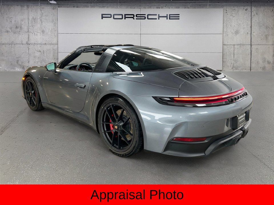 Certified 2026 Porsche 911 Targa 4 GTS AWD/4WD image 36