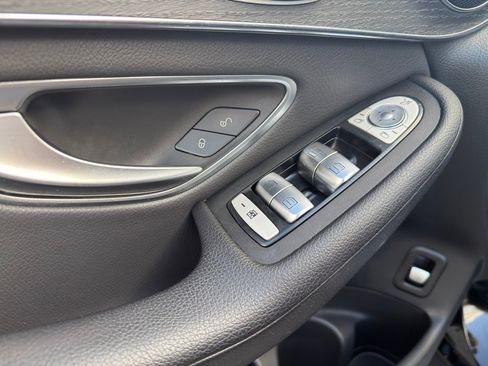 Certified 2022 Mercedes-Benz GLC 300 4MATIC w/ Premium Package Lite image 13