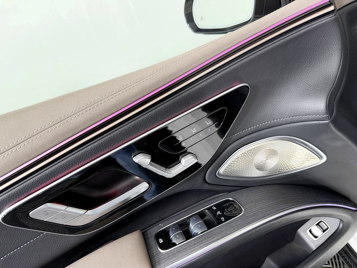 Used 2022 Mercedes-Benz EQS 580 4MATIC Sedan image 25