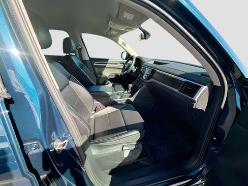 Used 2022 Volkswagen Atlas SE image 31