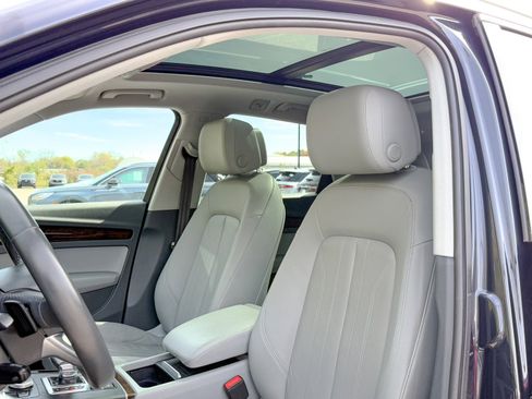 Used 2020 Audi Q5 2.0T Premium w/ Convenience Package image 7