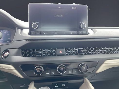 Used 2025 Honda Accord LX image 11