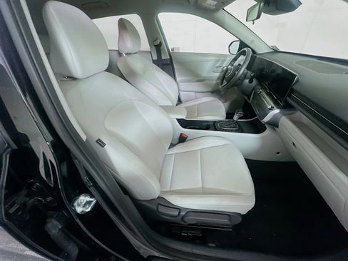 Used 2025 Hyundai Kona SEL image 29
