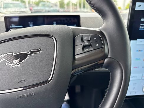 Used 2025 Ford Mustang Mach-E Premium AWD/4WD image 41