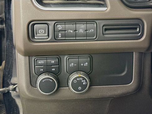 Used 2021 Chevrolet Tahoe Z71 AWD/4WD image 10