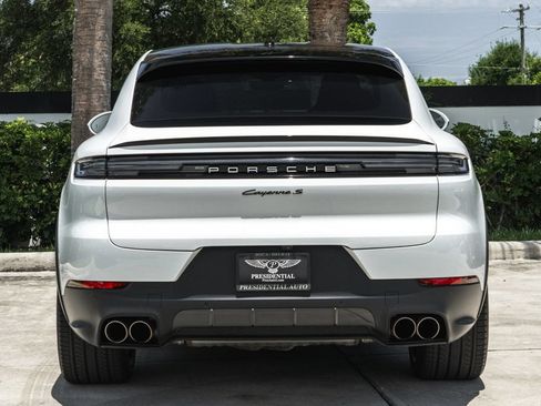 Used 2024 Porsche Cayenne S AWD/4WD image 6