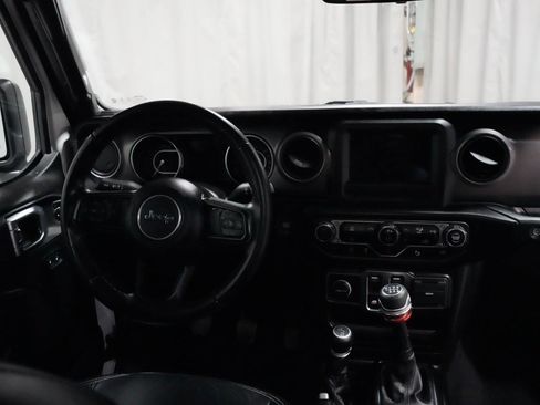 Used 2021 Jeep Wrangler Sport image 3
