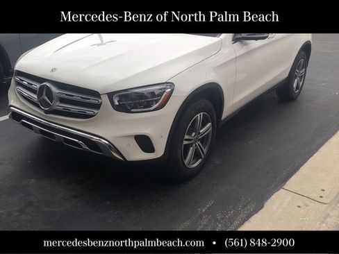 Used 2022 Mercedes-Benz GLC 300 4MATIC image 1