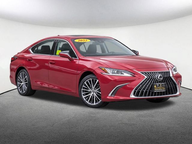 Used 2025 Lexus ES 350 w/ Premium Package FWD image 2