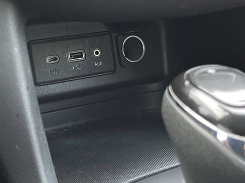 Used 2020 Chevrolet Equinox LT image 20