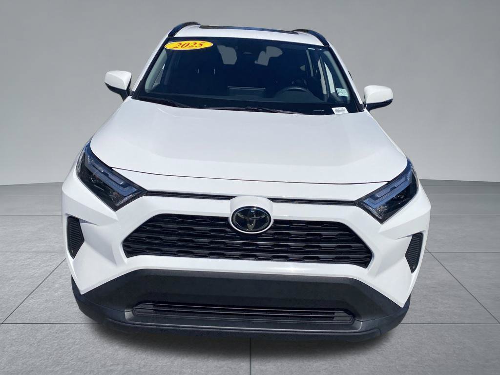 Used 2025 Toyota RAV4 XLE w/ Convenience Package FWD image 19