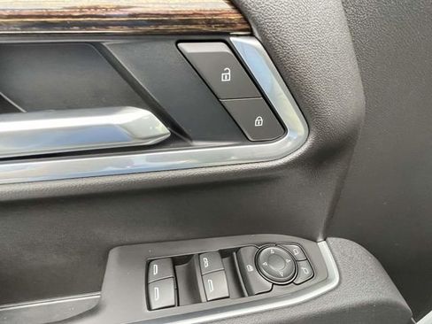 Certified 2025 GMC Sierra 1500 Elevation w/ Elevation Premium Package AWD/4WD image 16
