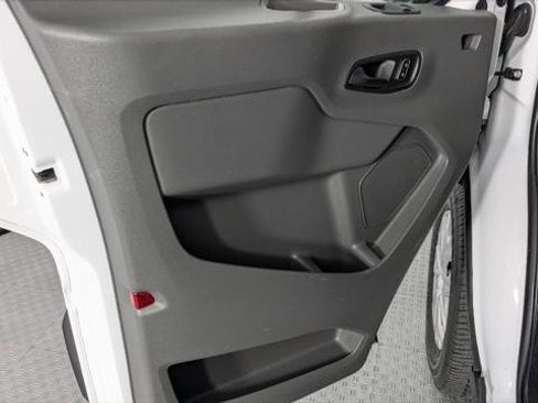 Used 2023 Ford Transit 350 XLT image 12