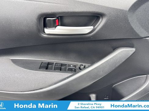 Used 2020 Toyota Corolla LE FWD image 13