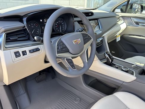 New 2025 Cadillac XT5 Premium Luxury w/ Technology Package image 24