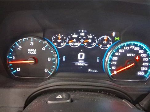 Used 2017 Chevrolet Tahoe LT image 30