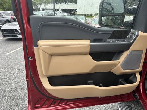 Used 2025 Ford F250 Lariat w/ Lariat Ultimate Package image 17
