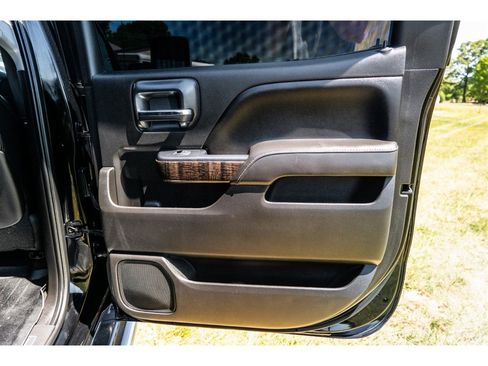 Used 2015 GMC Sierra 2500 Denali w/ Duramax Plus Package image 31