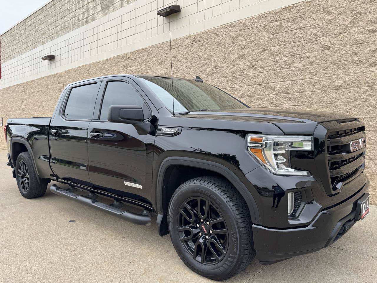 Used 2019 GMC Sierra 1500 Elevation w/ Elevation Value Package AWD/4WD image 11