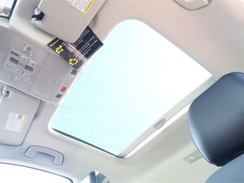 New 2025 Volkswagen Jetta SEL image 10