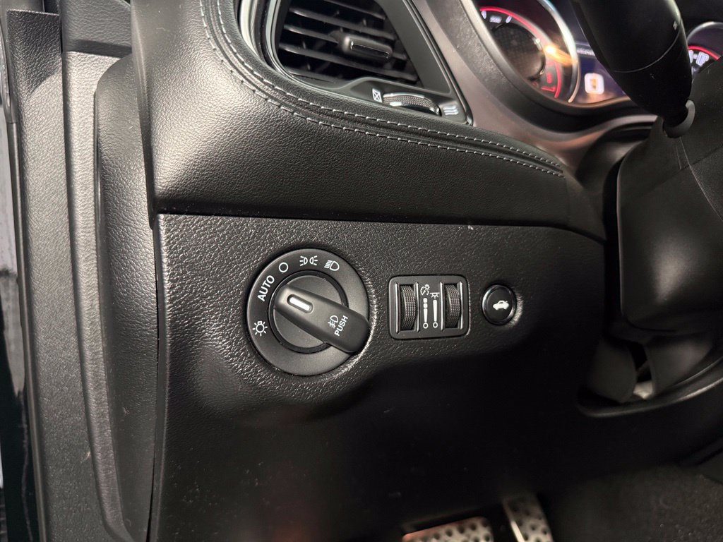 Used 2022 Dodge Challenger R/T Scat Pack w/ Plus Package RWD image 27