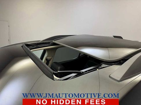 Used 2021 GMC Acadia Denali w/ Denali Ultimate Package AWD/4WD image 11