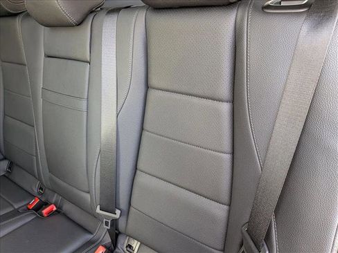 Used 2025 Mercedes-Benz GLE 350 4MATIC image 19