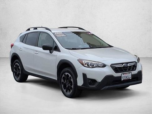 Used 2023 Subaru Crosstrek 2.0i AWD/4WD image 3