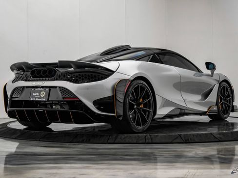 Used 2021 McLaren 765LT RWD image 23