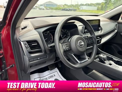 Used 2023 Nissan Rogue SV AWD/4WD image 21