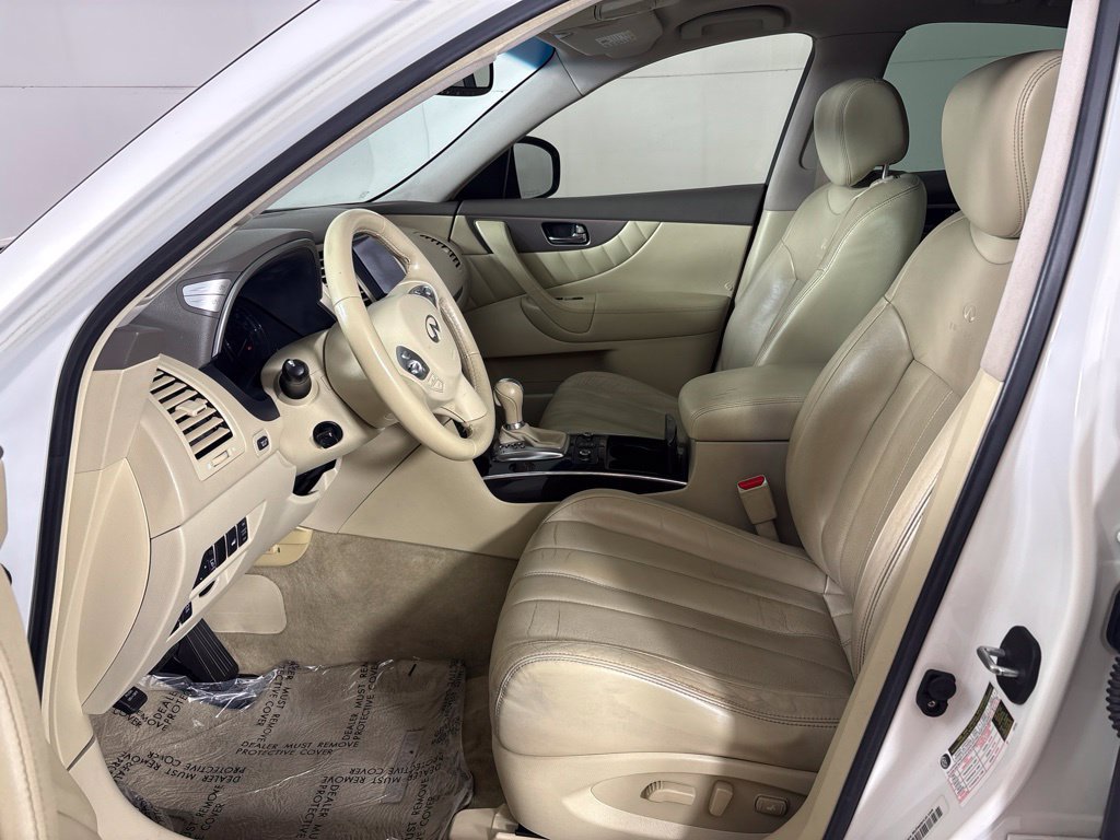 Used 2014 INFINITI QX70 2WD w/ Premium Package image 26