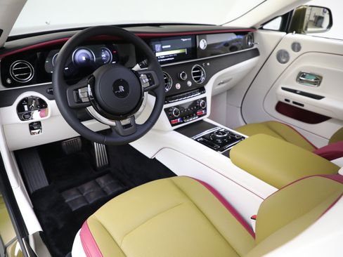 Certified 2025 Rolls-Royce Spectre w/ Spectre Launch Package AWD/4WD image 17
