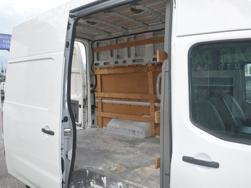 Used 2021 Nissan NV 2500 SV image 16