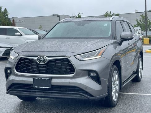 Used 2026 Toyota Highlander Limited AWD/4WD image 13