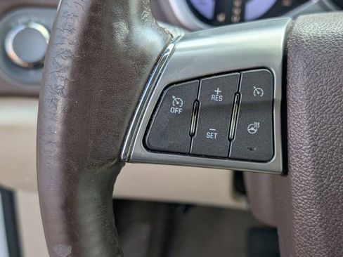 Used 2012 Cadillac SRX Luxury image 26