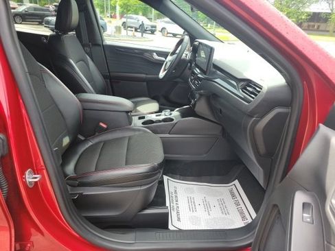 Used 2024 Ford Escape ST-Line w/ Tech Pack #1 AWD/4WD image 26
