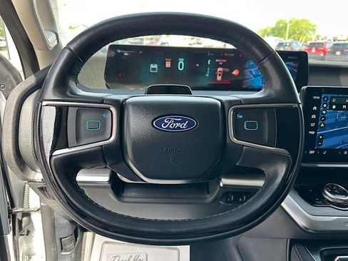 Used 2025 Ford Expedition Max Platinum AWD/4WD image 22