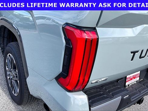 Used 2026 Toyota Tundra Limited AWD/4WD image 24