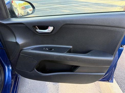 Used 2019 Kia Rio S image 17