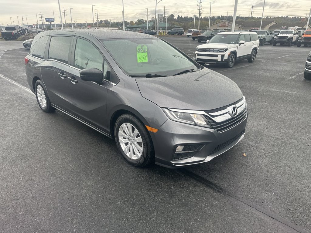 Used 2019 Honda Odyssey LX image 2