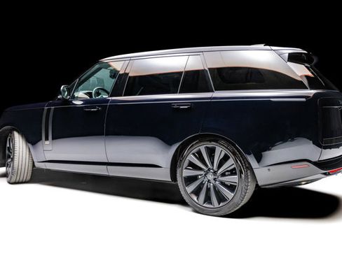 Used 2024 Land Rover Range Rover SV image 23