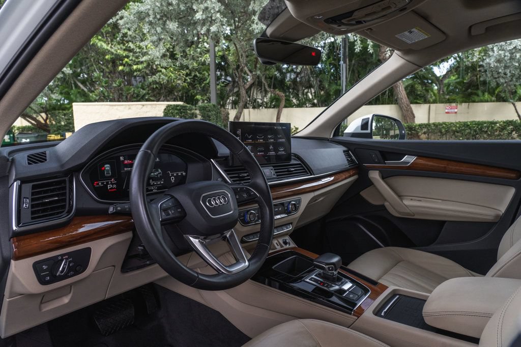 Used 2021 Audi Q5 2.0T Premium Plus w/ Premium Plus Package AWD/4WD image 15