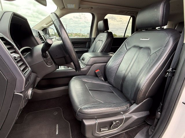 Used 2019 Ford Expedition Platinum AWD/4WD image 11